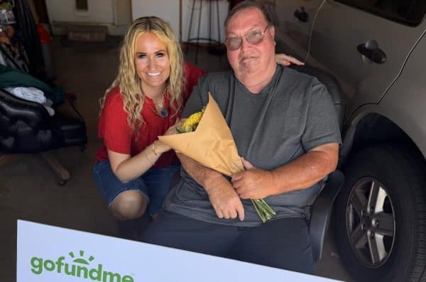 Utah woman’s viral video helps raise more than $174K for Navy veteran she spotted at airport